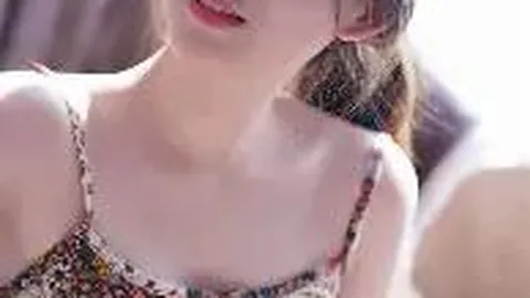 钟镇涛女儿星光熠熠，气质出众